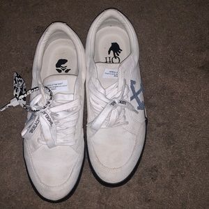 Neatly used off white sneakers(Authentic)